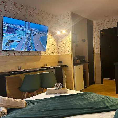 Parenthese Florale Gare Rer A Apartament