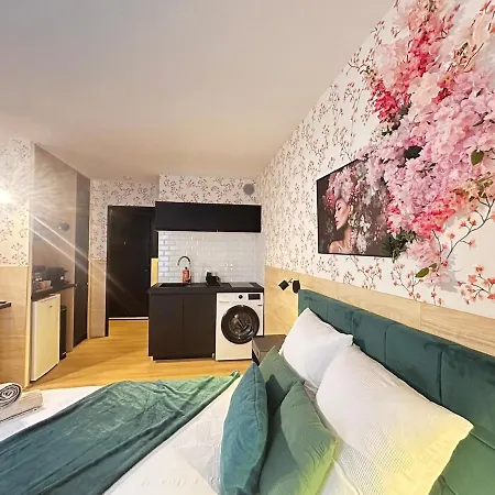 Parenthese Florale Gare Rer A